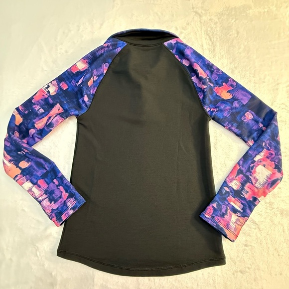 BCG Black and Vibrant Multicolor Pullover Size XS(6-6X) - Picture 2 of 3